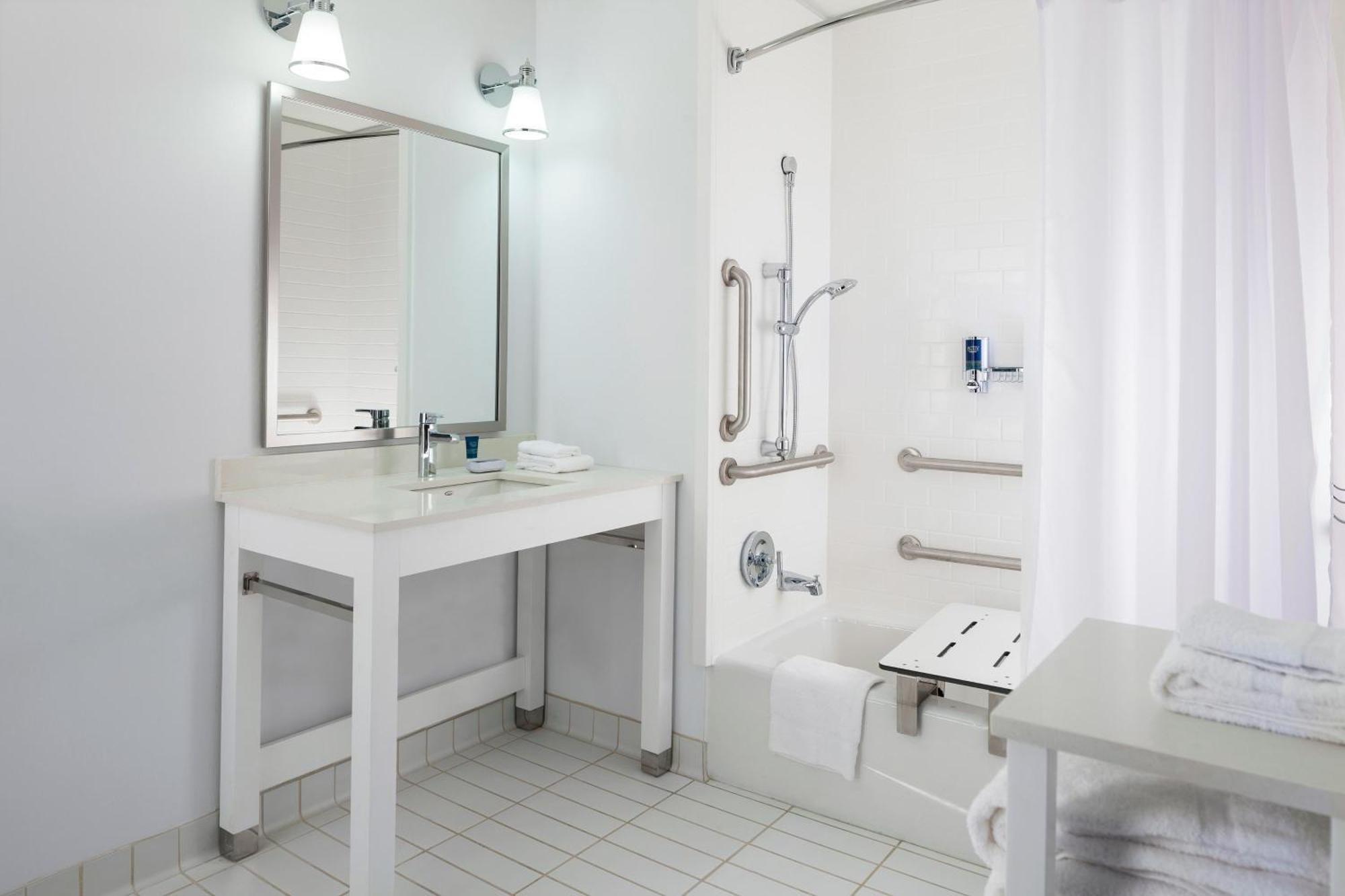 Four Points By Sheraton Seattle Airport South Des Moines Bagian luar foto